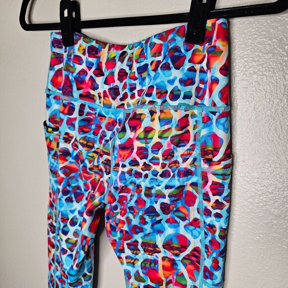 Constantly Varied Gear XS Exotic Bright  Leopard Print Crop Leggings Pockets - Picture 7 of 10